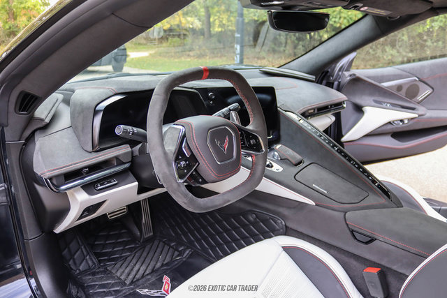 Used 2023 Chevrolet Corvette Stingray Premium Conv w/ 3LT RWD image 44