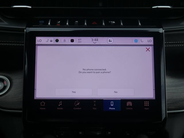 Used 2025 Jeep Grand Cherokee Limited 4xe w/ Luxury Tech Group II AWD/4WD image 6