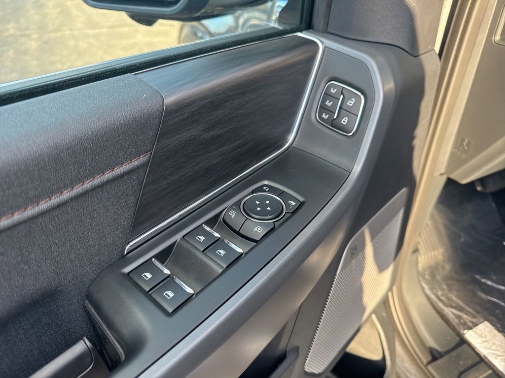 New 2025 Ford F150 Lariat w/ Equipment Group 502A High image 11