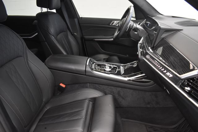 Used 2024 BMW X7 xDrive40i w/ M Sport Package AWD/4WD image 19