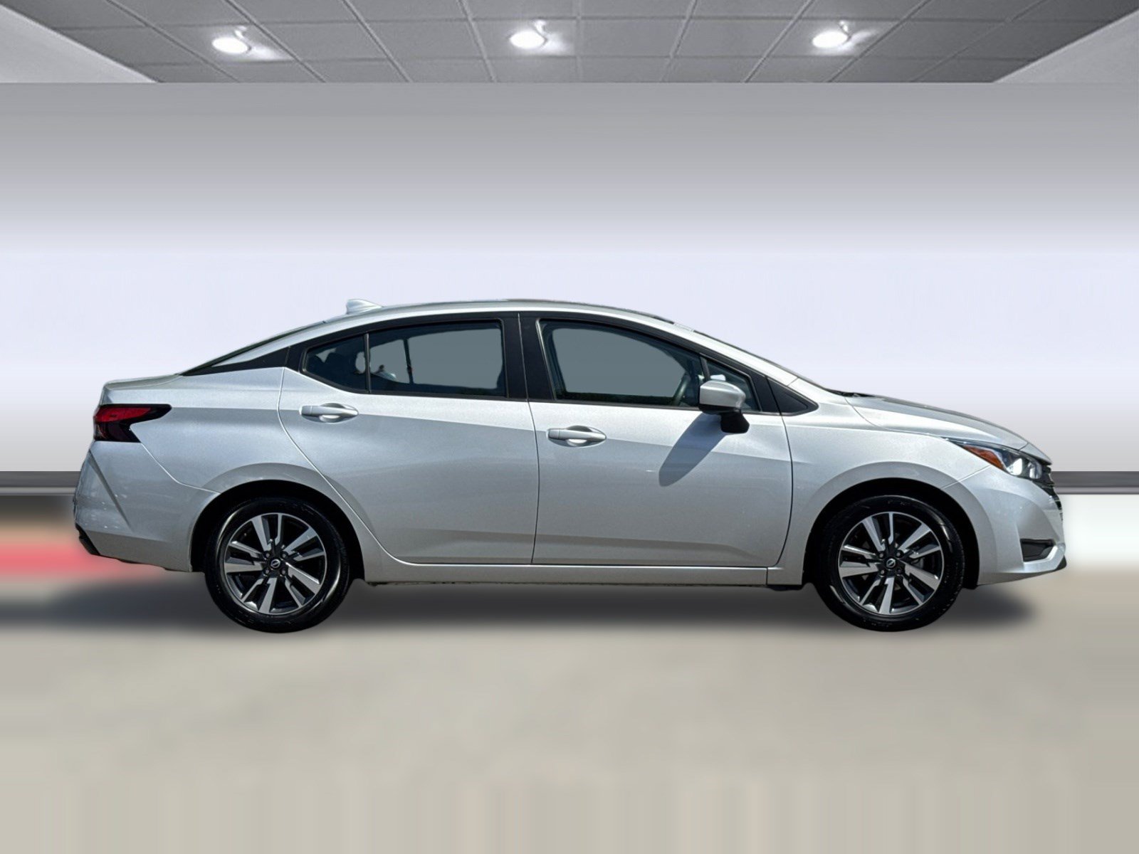 Used 2024 Nissan Versa SV FWD image 7