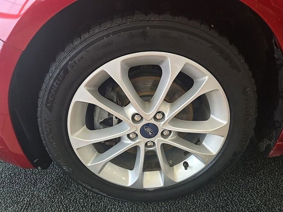 Used 2020 Ford Fusion SE image 43