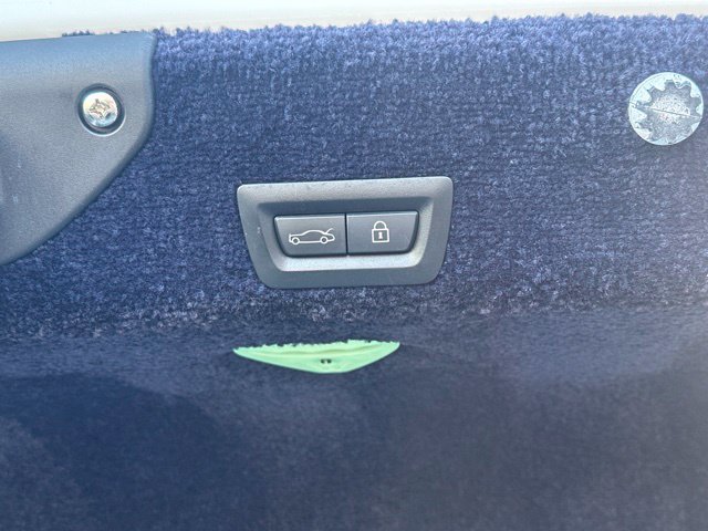 Used 2015 Rolls-Royce Ghost RWD image 34