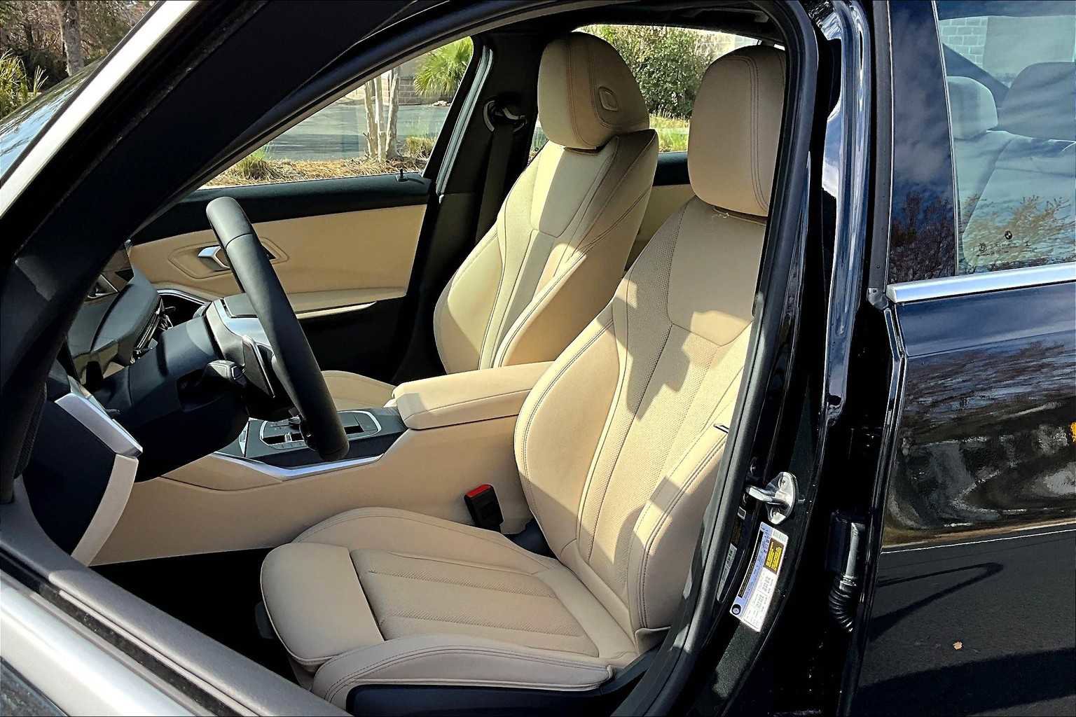 New 2025 BMW 330i Sedan w/ Premium Package image 9