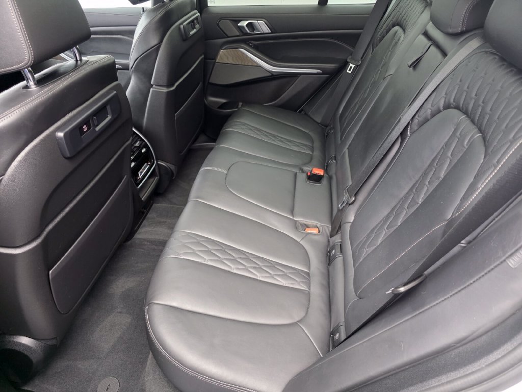 Used 2021 BMW X5 M50i w/ Premium Package AWD/4WD image 14