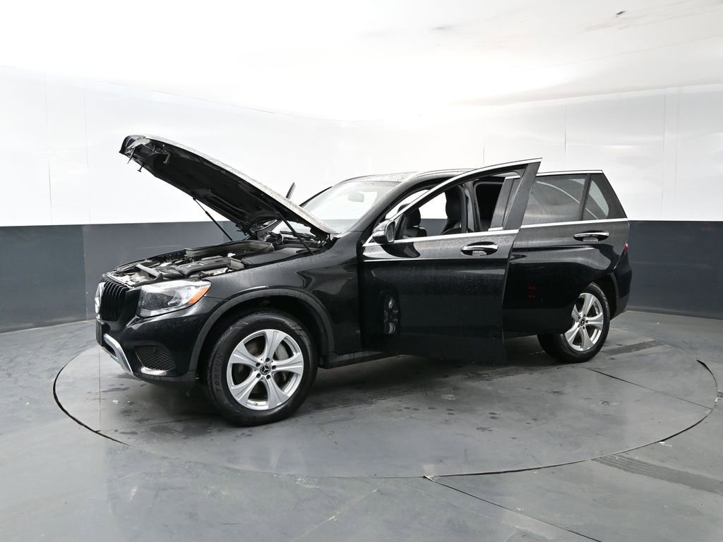 Used 2018 Mercedes-Benz GLC 300 4MATIC image 17