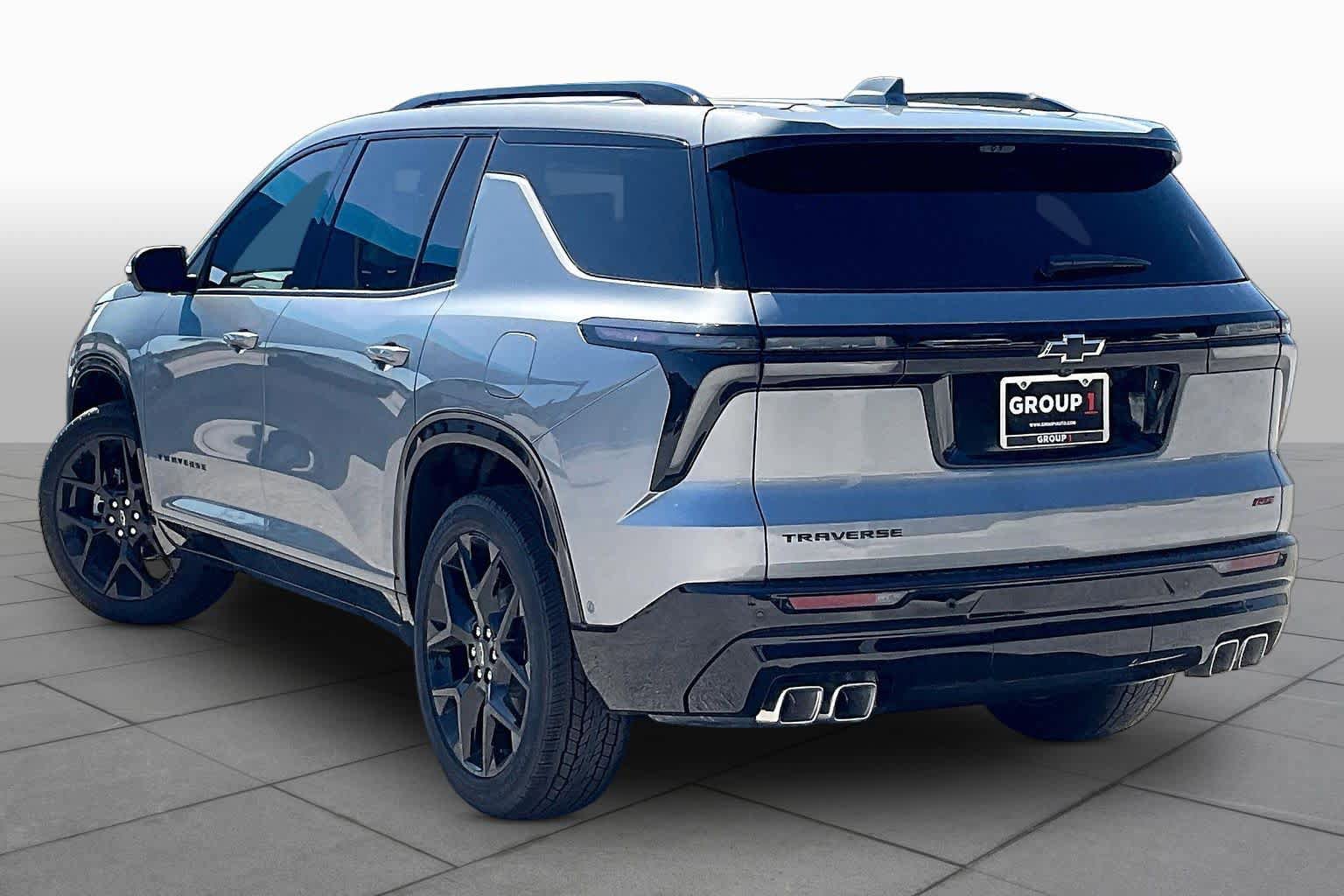 New 2026 Chevrolet Traverse RS w/ LPO, Floor Liner Package FWD image 12