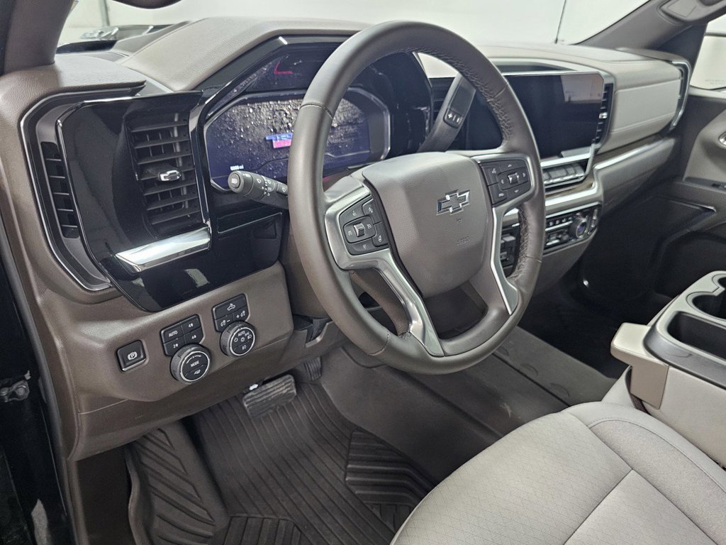Used 2025 Chevrolet Silverado 1500 LT Trail Boss w/ Protection Package AWD/4WD image 14