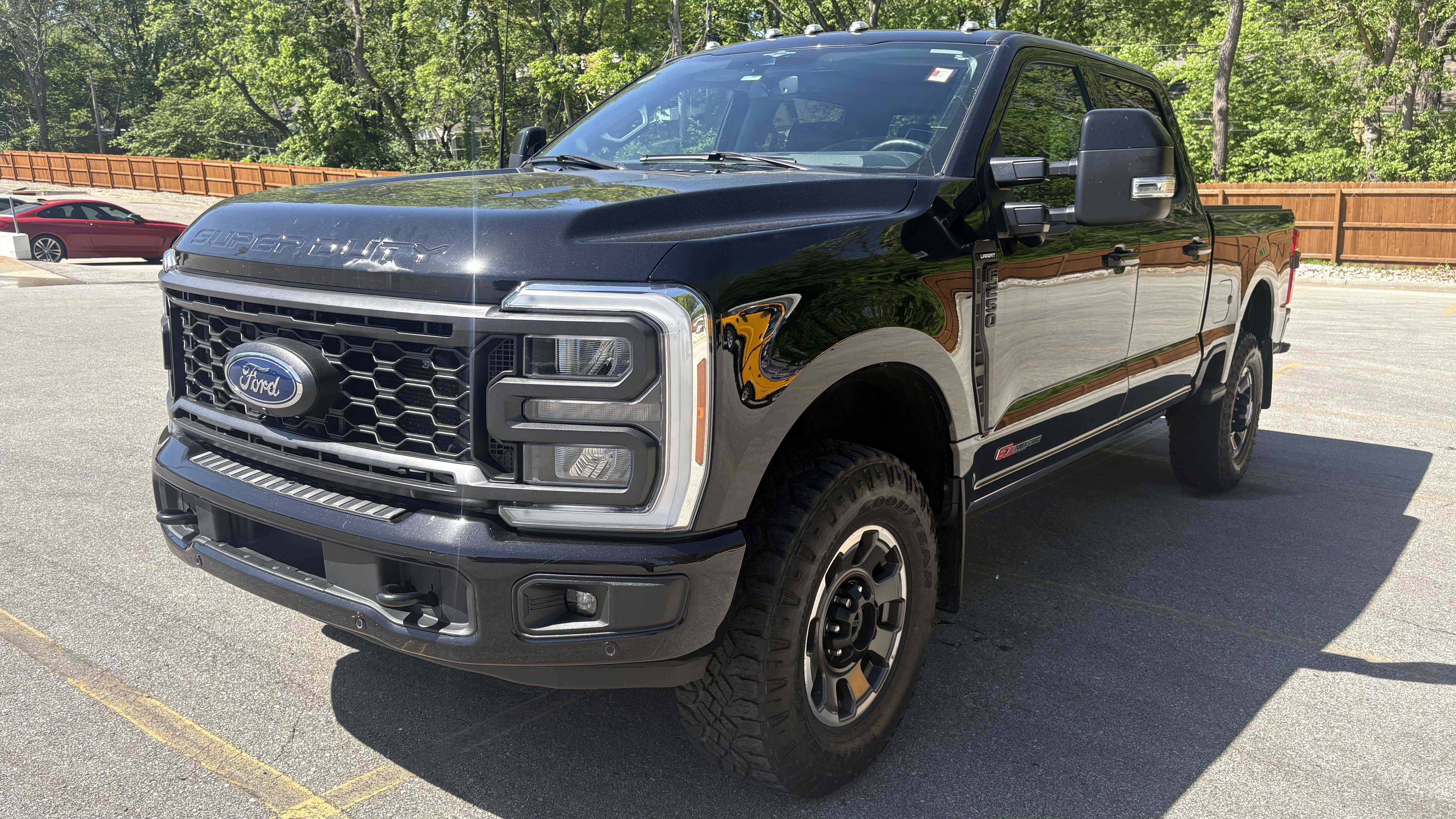 Used 2023 Ford F250 Lariat w/ Lariat Ultimate Package AWD/4WD image 5