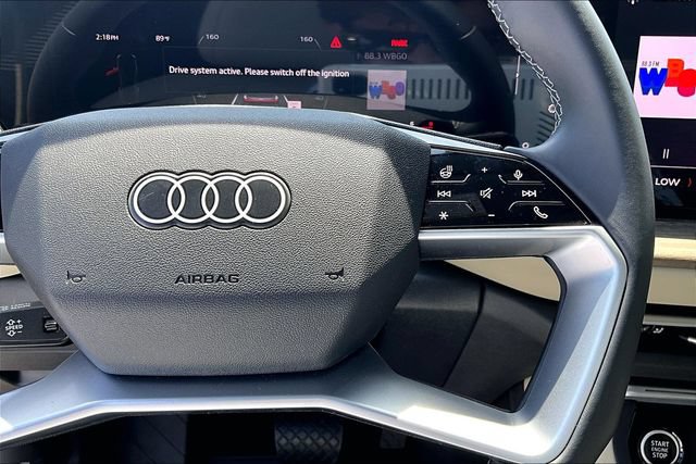 Used 2025 Audi Q5 Premium Plus w/ Premium Plus AWD/4WD image 12