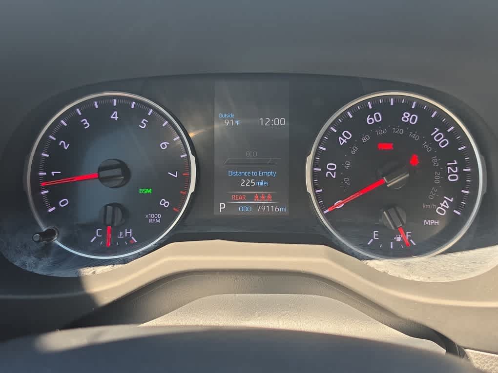 Used 2022 Toyota RAV4 XLE Premium FWD image 31