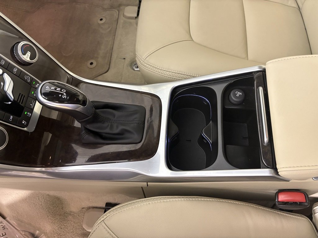 Used 2015 Volvo XC70 T6 Platinum image 28