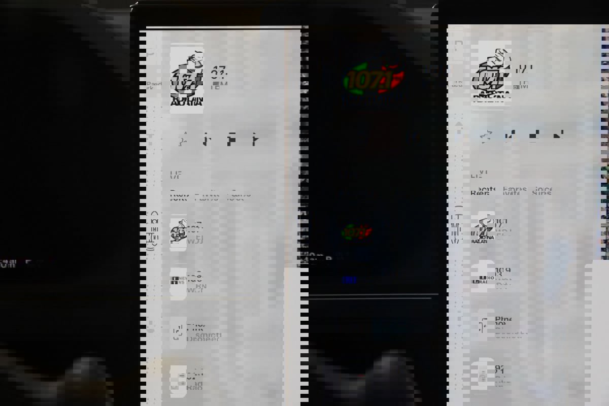 Used 2022 Tesla Model X image 7