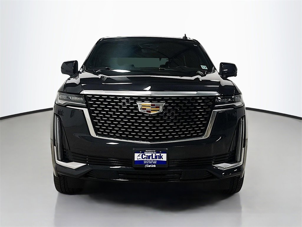 Used 2022 Cadillac Escalade Premium Luxury image 2