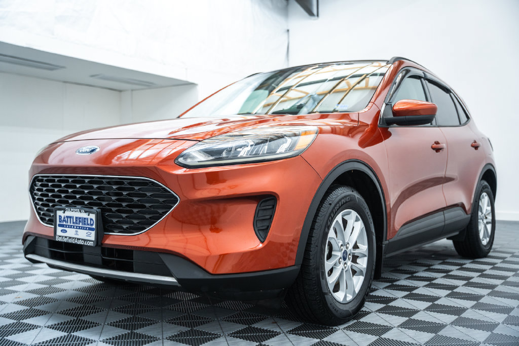 Used 2020 Ford Escape SE AWD/4WD image 3