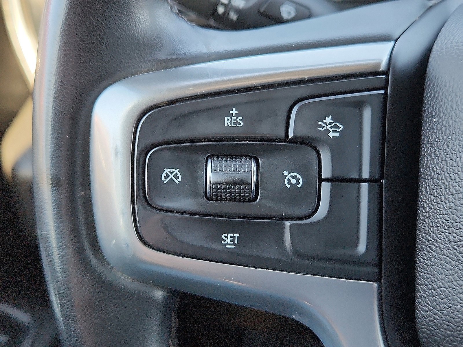 Used 2024 Chevrolet Silverado 2500 LT image 19