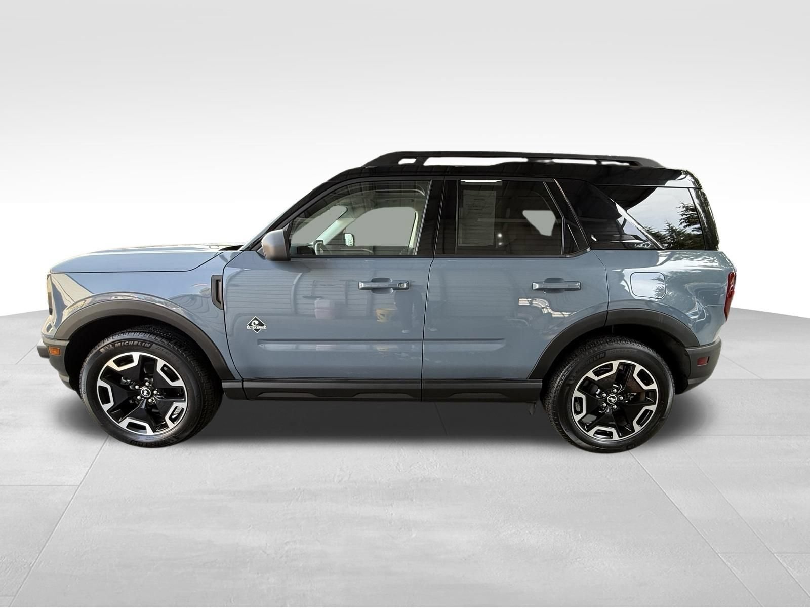 Used 2024 Ford Bronco Sport Outer Banks w/ Tech Package AWD/4WD image 9