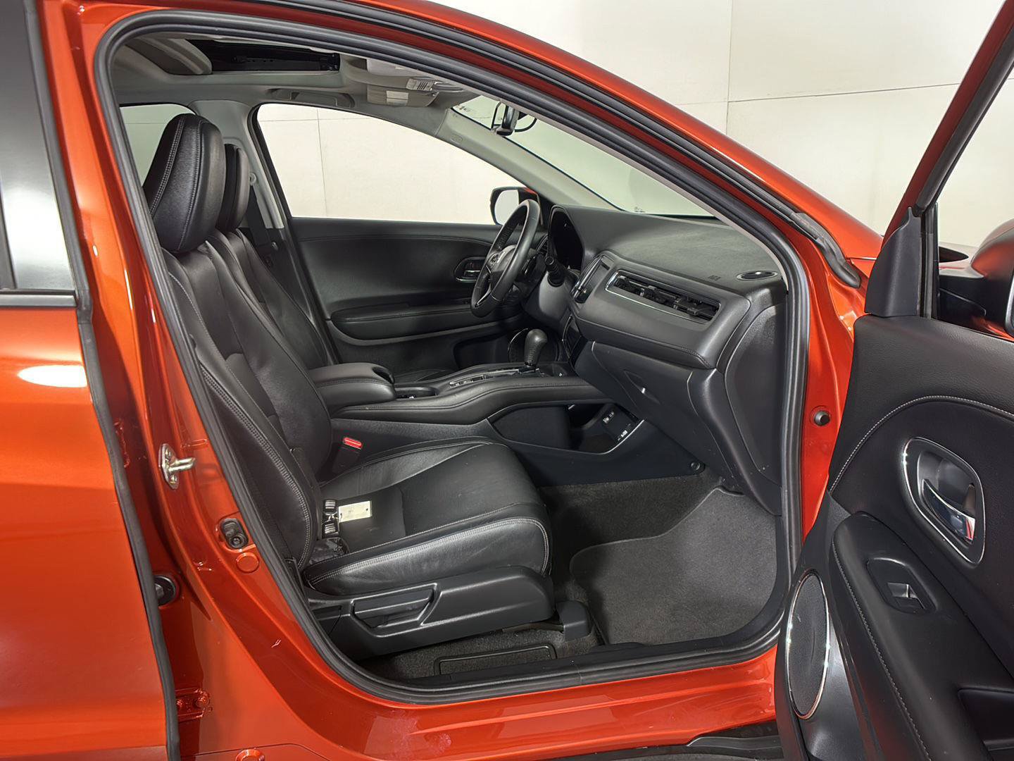 Used 2020 Honda HR-V EX-L image 10