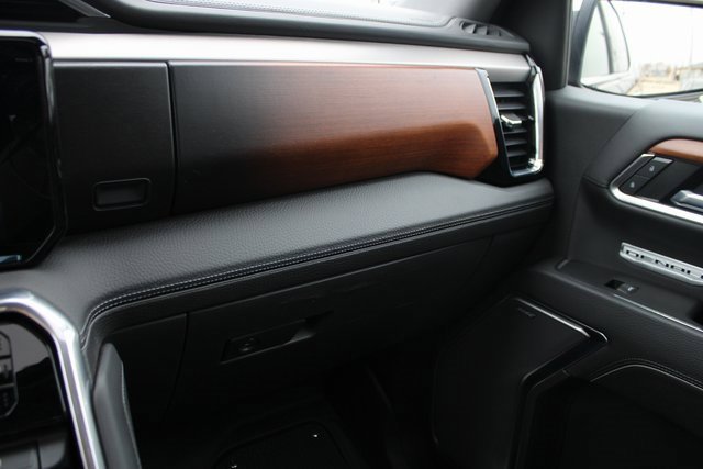 Used 2022 GMC Sierra 1500 Denali w/ Denali Reserve Package image 30
