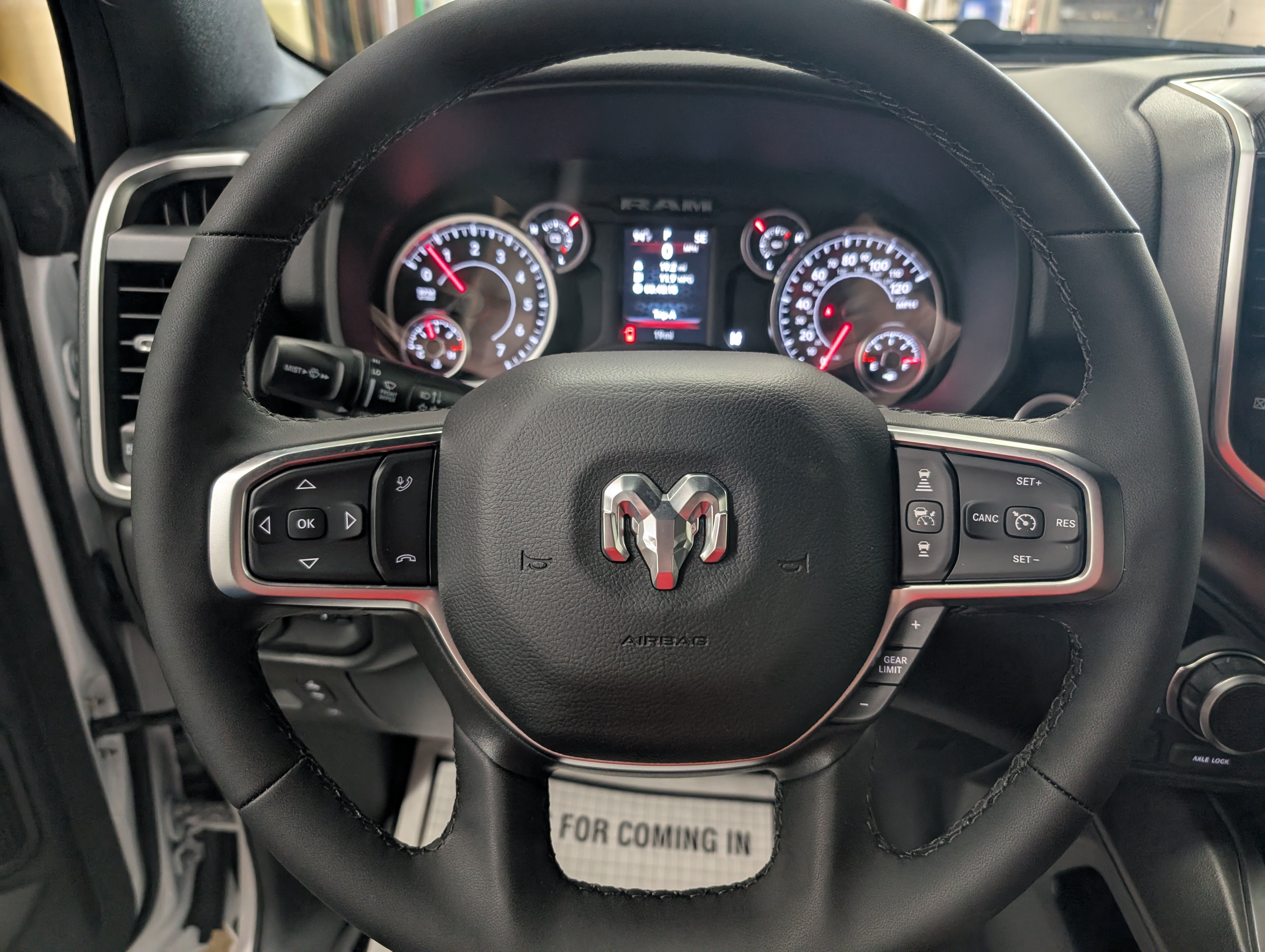 New 2026 RAM 1500 Big Horn AWD/4WD image 18