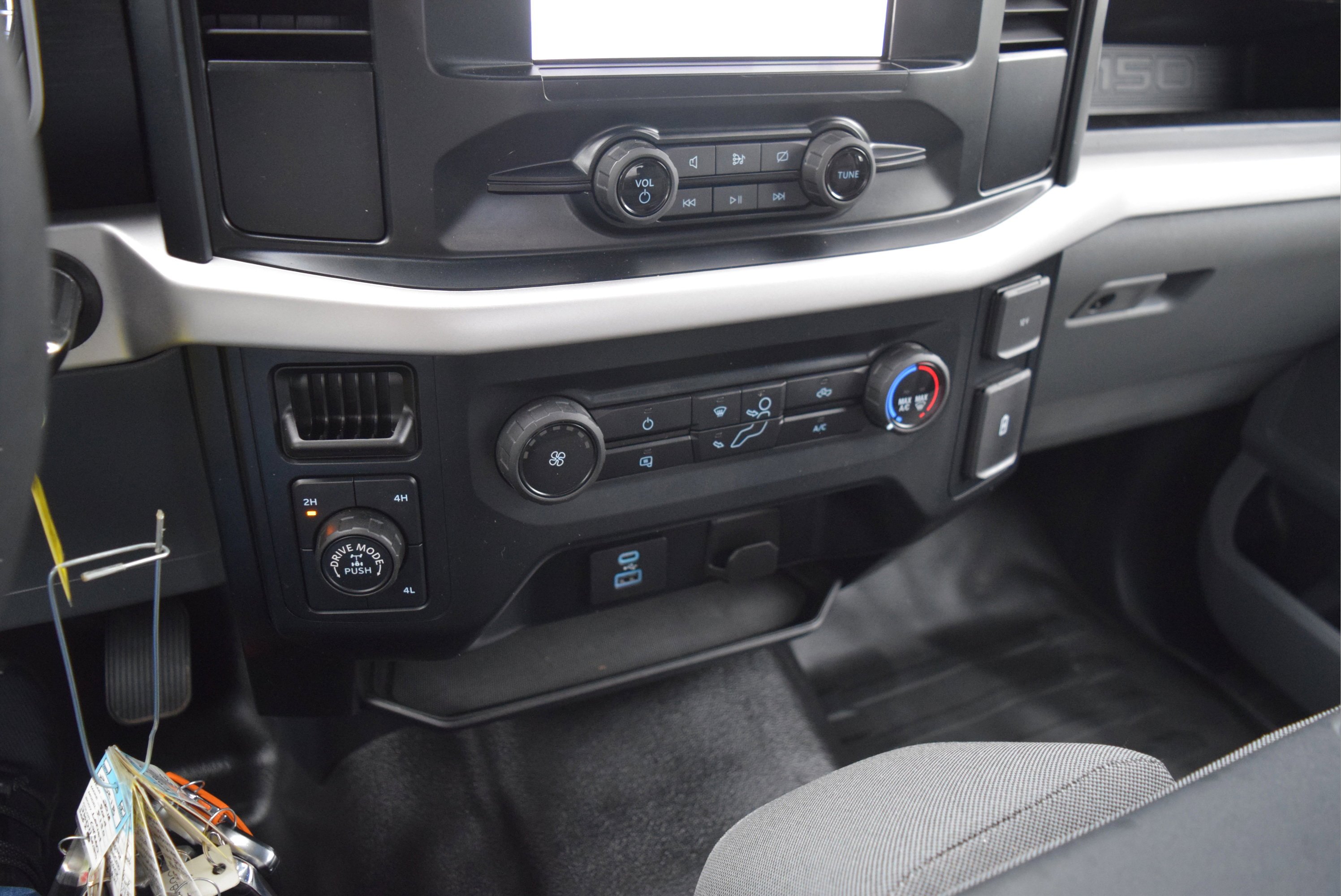 Certified 2023 Ford F150 XL w/ XL Chrome Appearance Package image 13