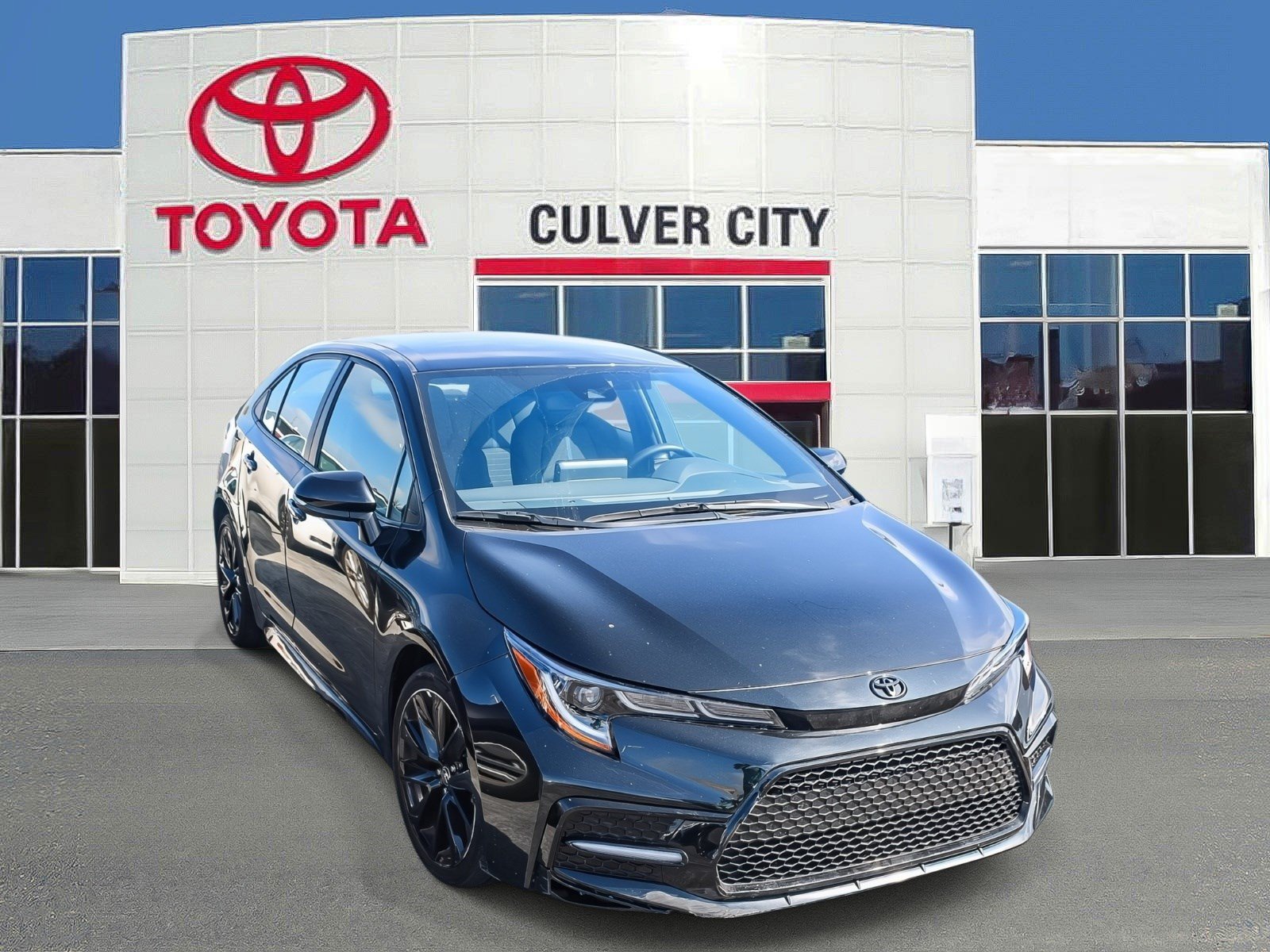 Certified 2022 Toyota Corolla SE w/ Carpet Mat Package (TMS) FWD image 1
