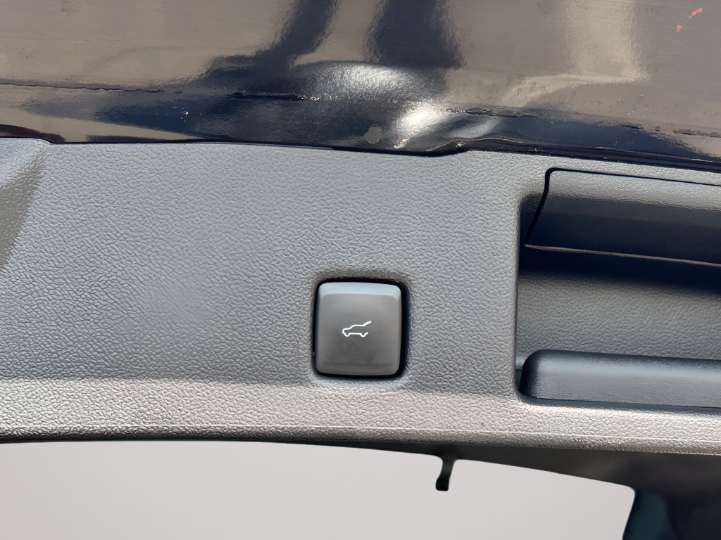 Used 2023 Ford Escape ST-Line Elite w/ Premium Technology Package AWD/4WD image 29