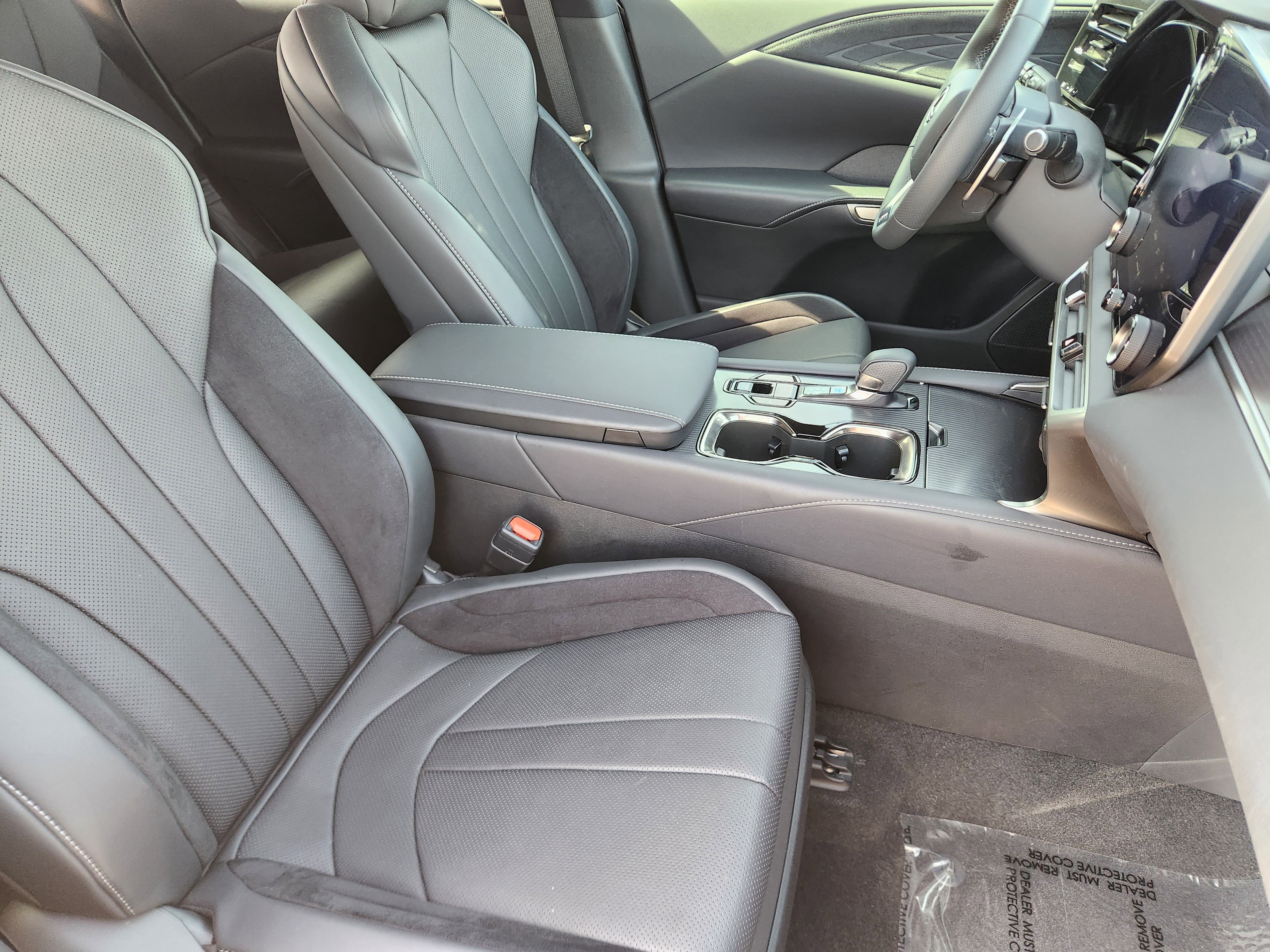 Used 2024 Lexus RX 500h F Sport w/ Accessory Package (K3) image 16