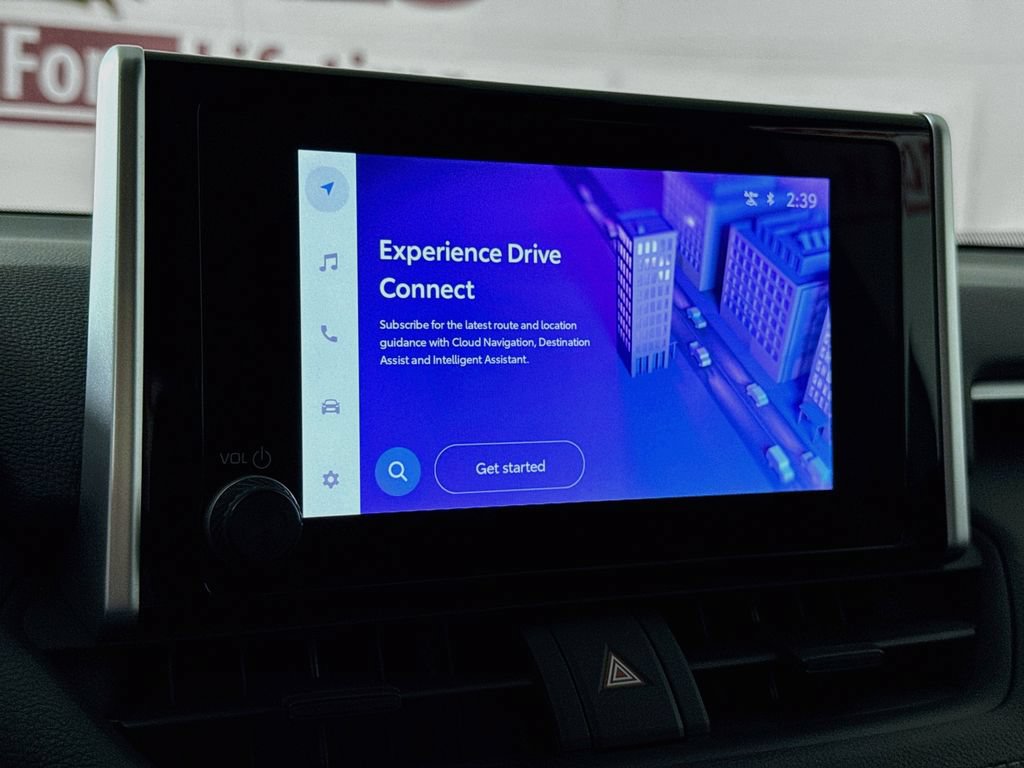 Certified 2023 Toyota RAV4 LE AWD/4WD image 7