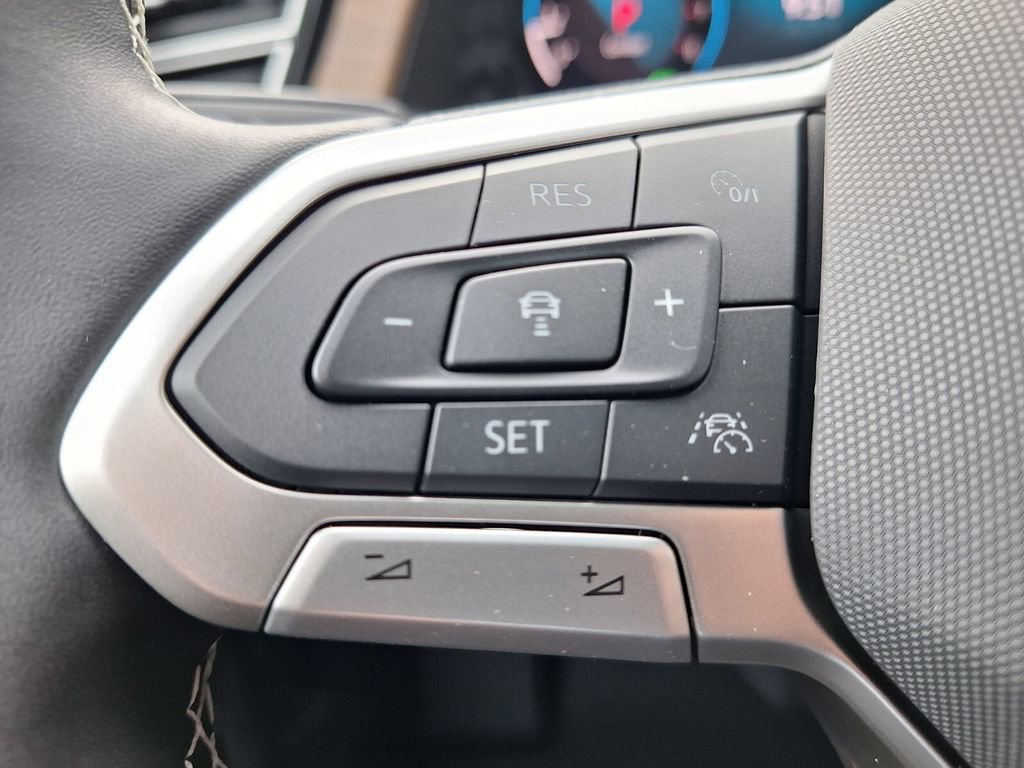 New 2026 Volkswagen Atlas SE image 13