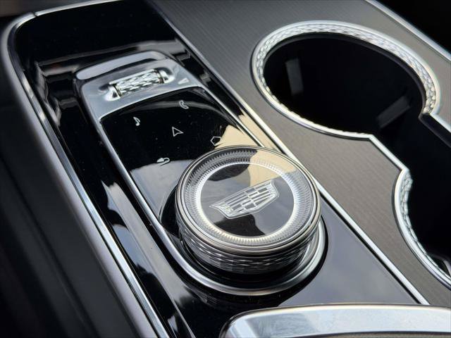 Used 2025 Cadillac Lyriq Luxury AWD/4WD image 33