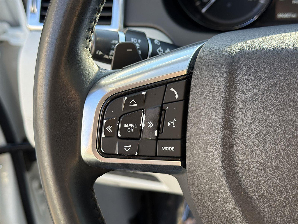 Used 2017 Land Rover Discovery Sport HSE AWD/4WD image 36