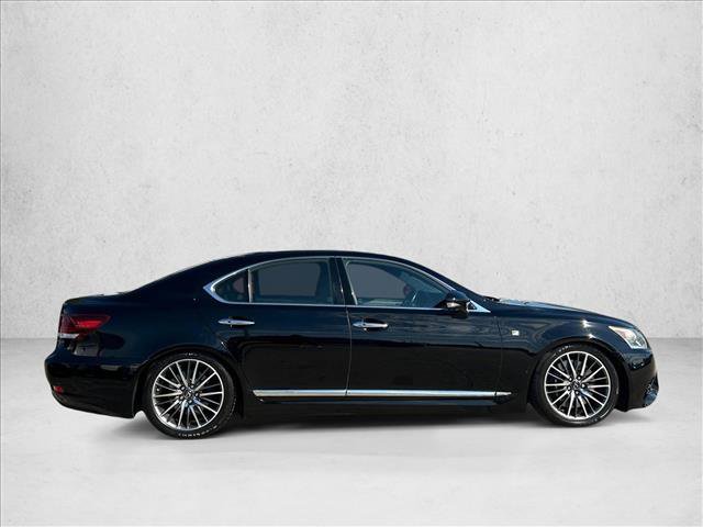 Used 2015 Lexus LS 460 AWD w/ F Sport Package image 4