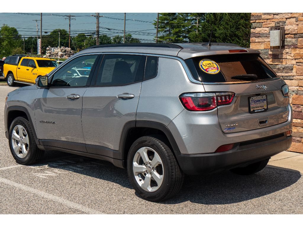 Used 2019 Jeep Compass Latitude w/ Cold Weather Group AWD/4WD image 5