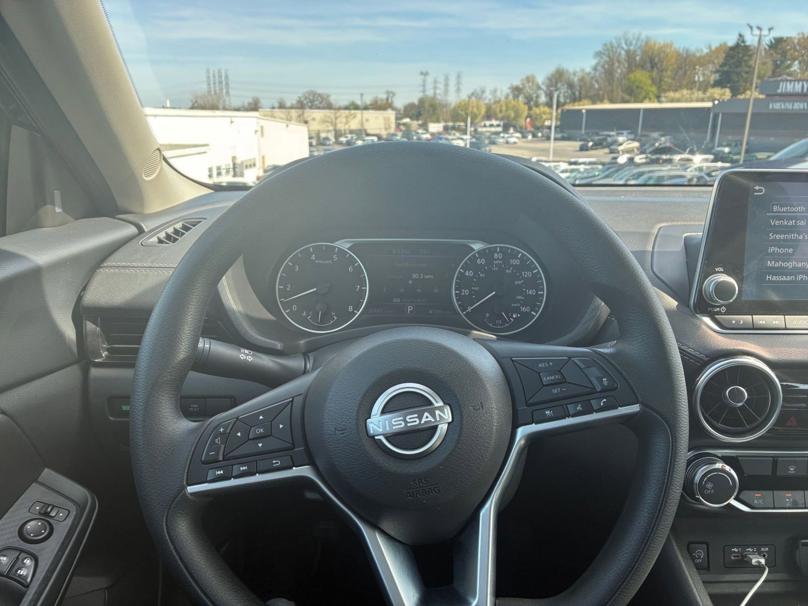 Used 2025 Nissan Sentra SV image 29