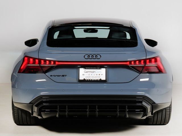 Used 2023 Audi e-tron GT Premium Plus w/ Performance Package AWD/4WD image 7