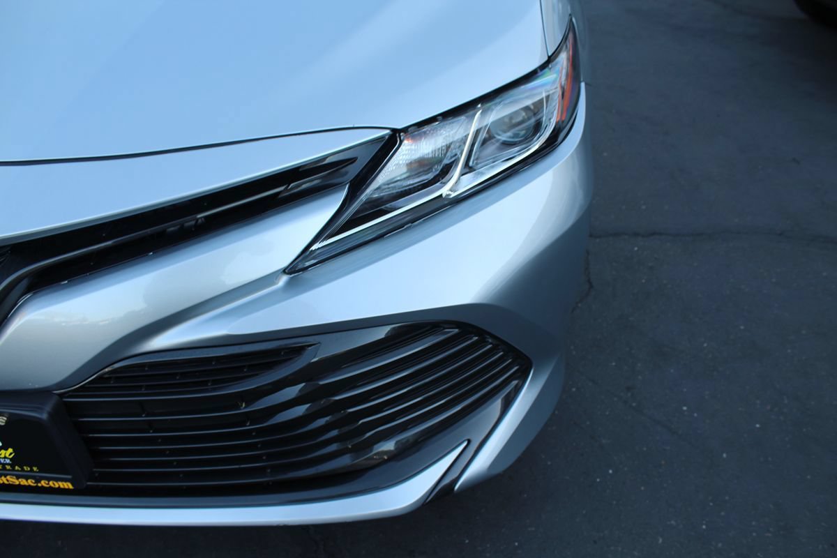 Used 2020 Toyota Camry LE FWD image 10