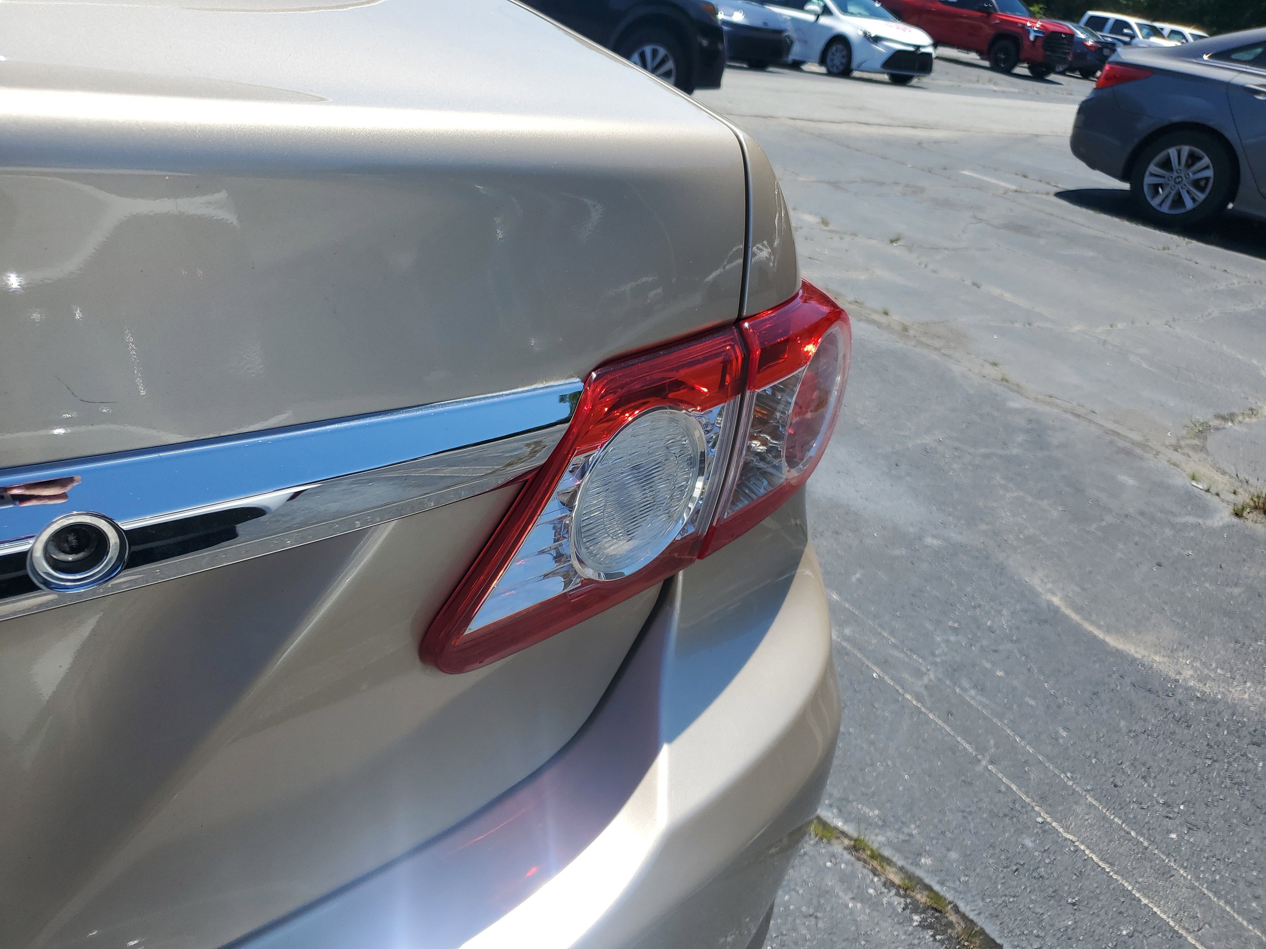 Used 2013 Toyota Corolla L FWD image 8
