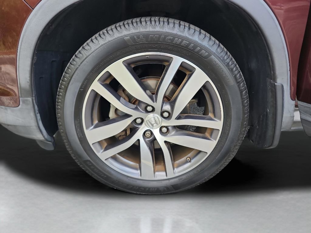 Used 2017 Honda Pilot Touring image 39