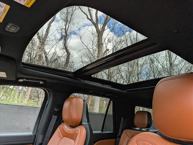 Used 2020 Lincoln Navigator Reserve w/ Equipment Group 208A Reserve image 35
