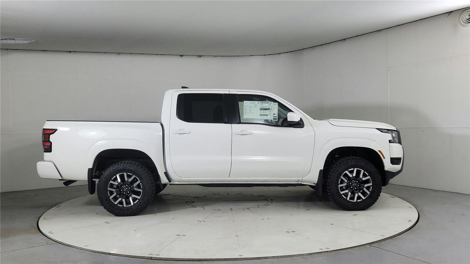 New 2026 Nissan Frontier SV w/ All-Weather Content Package image 8