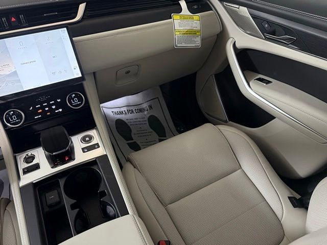 New 2026 Jaguar F-PACE R-Dynamic S image 25