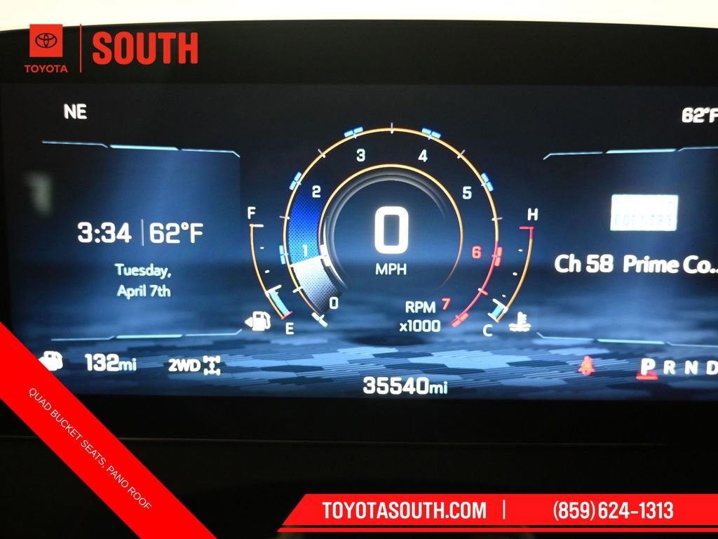 Used 2024 Chevrolet Traverse RS AWD/4WD image 15
