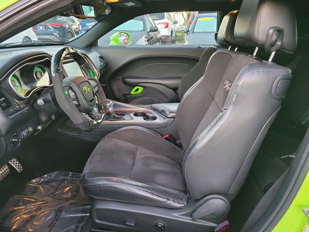 Used 2015 Dodge Challenger R/T Plus image 9