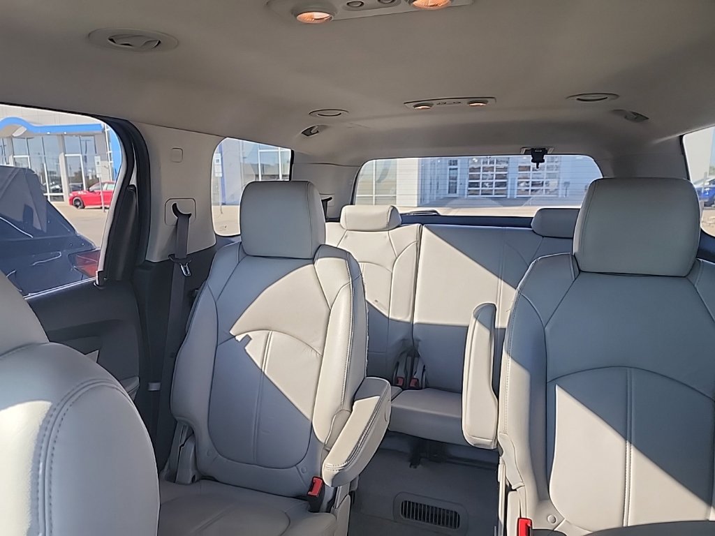 Used 2011 GMC Acadia SLT AWD/4WD image 18