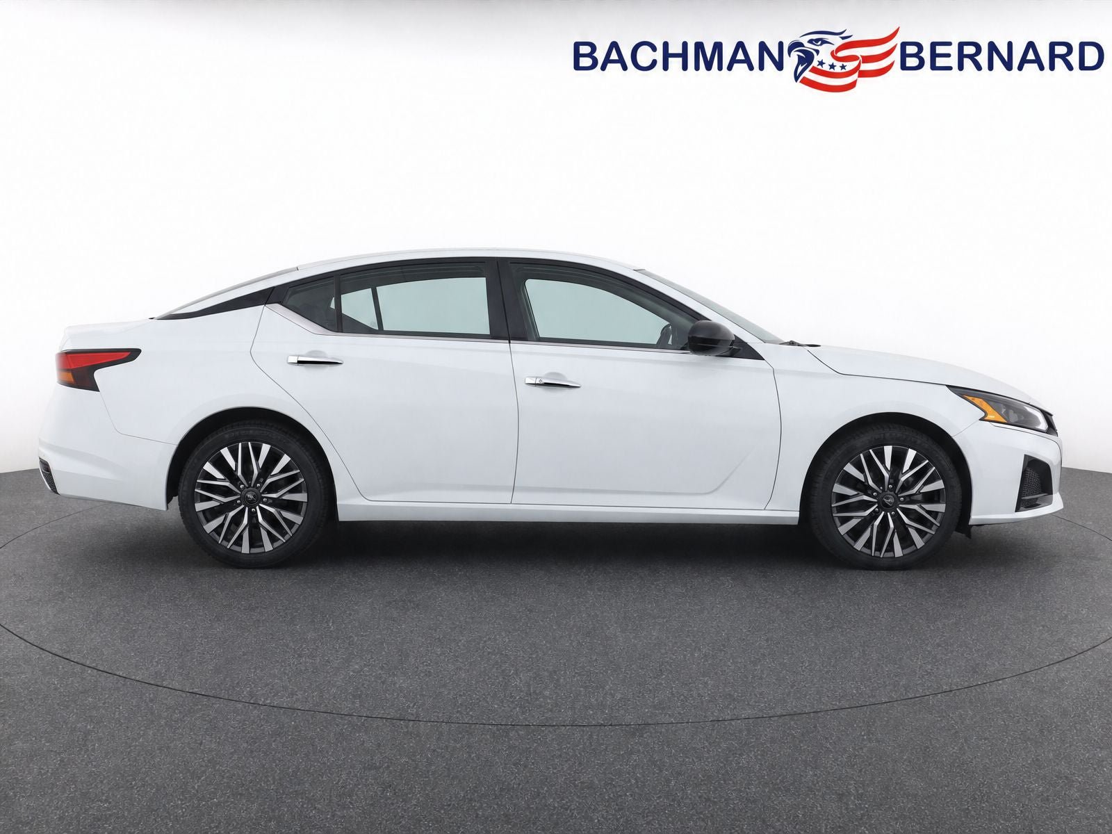 Used 2025 Nissan Altima 2.5 SV FWD image 8