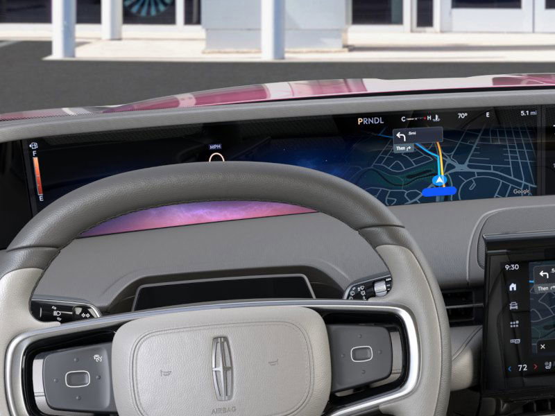 New 2025 Lincoln Nautilus Premier image 13