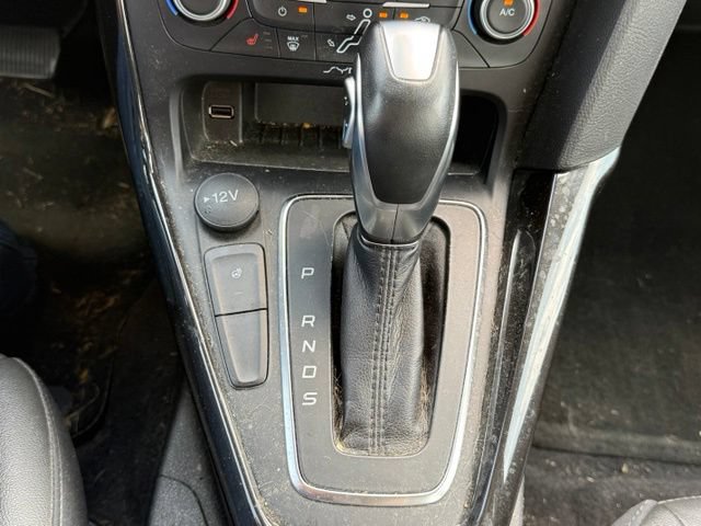 Used 2018 Ford Focus Titanium w/ Titanium Technology Package FWD image 28