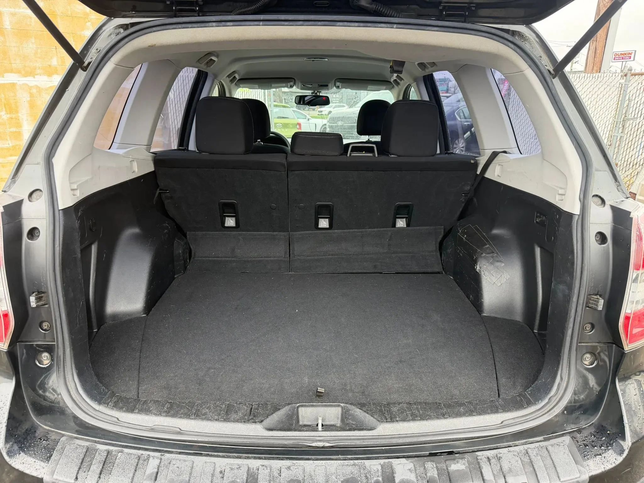 Used 2015 Subaru Forester 2.5i w/ Alloy Wheel Package AWD/4WD image 15