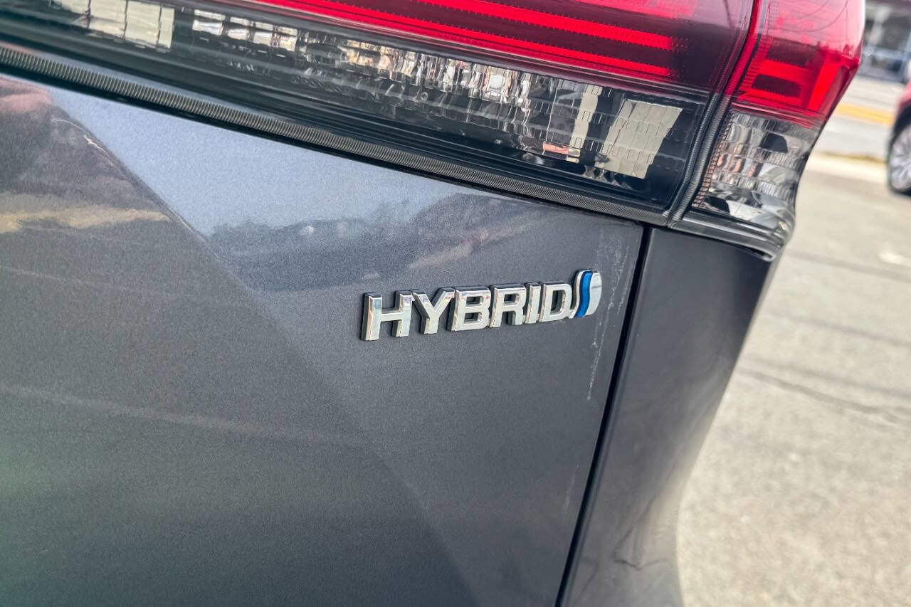 Used 2020 Toyota Highlander LE image 16